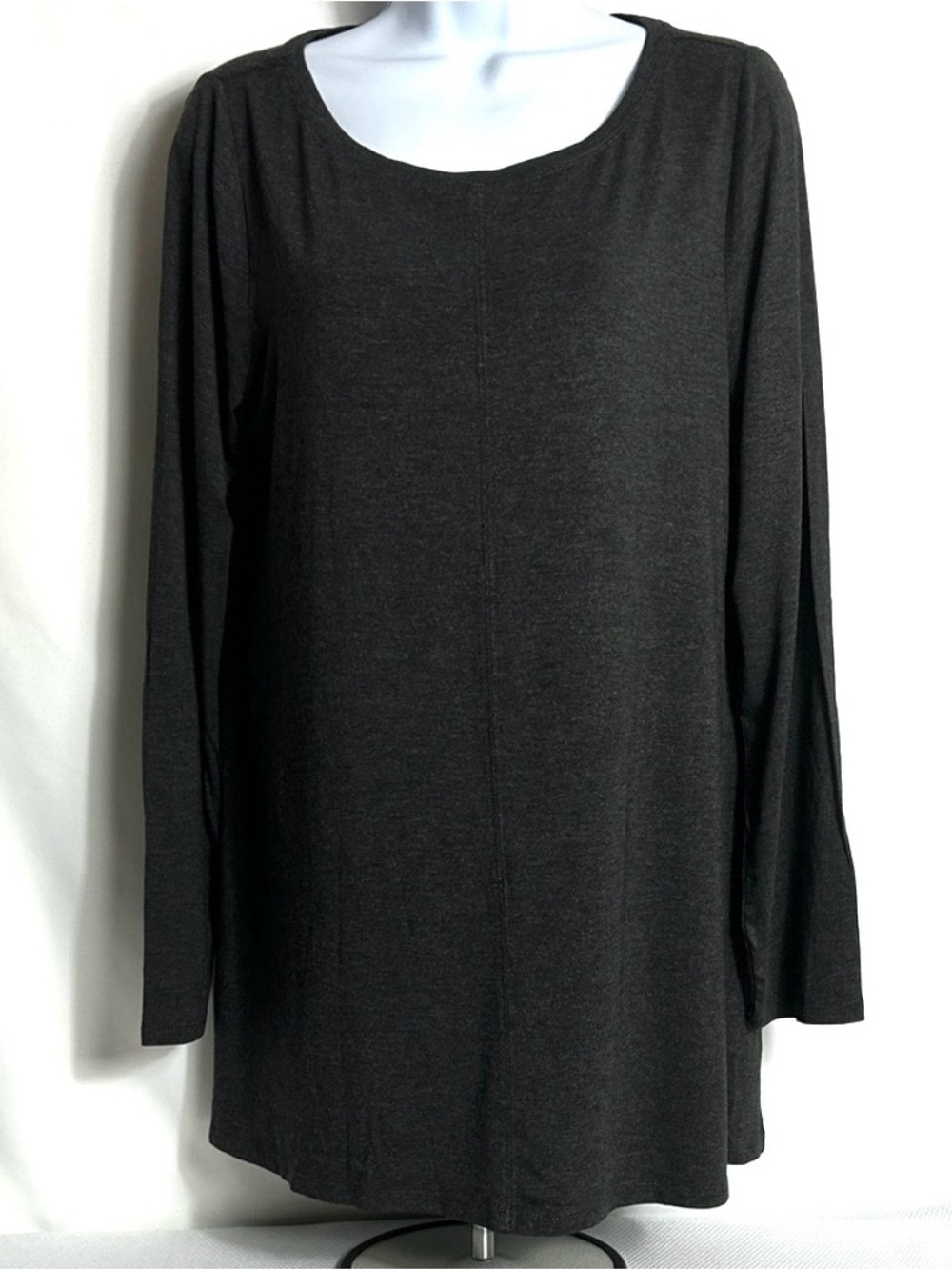 Cable & Gauge Solid Charcoal Long Pullover Soft Sleek Women’s Size Large Blouse